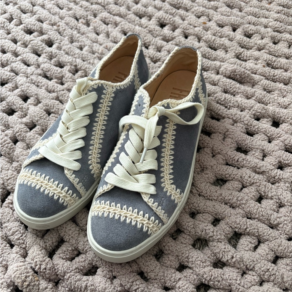 Frye Women's Ivy Crochet Low Lace Sneakers Suede Leather Womens size 7 NWOT